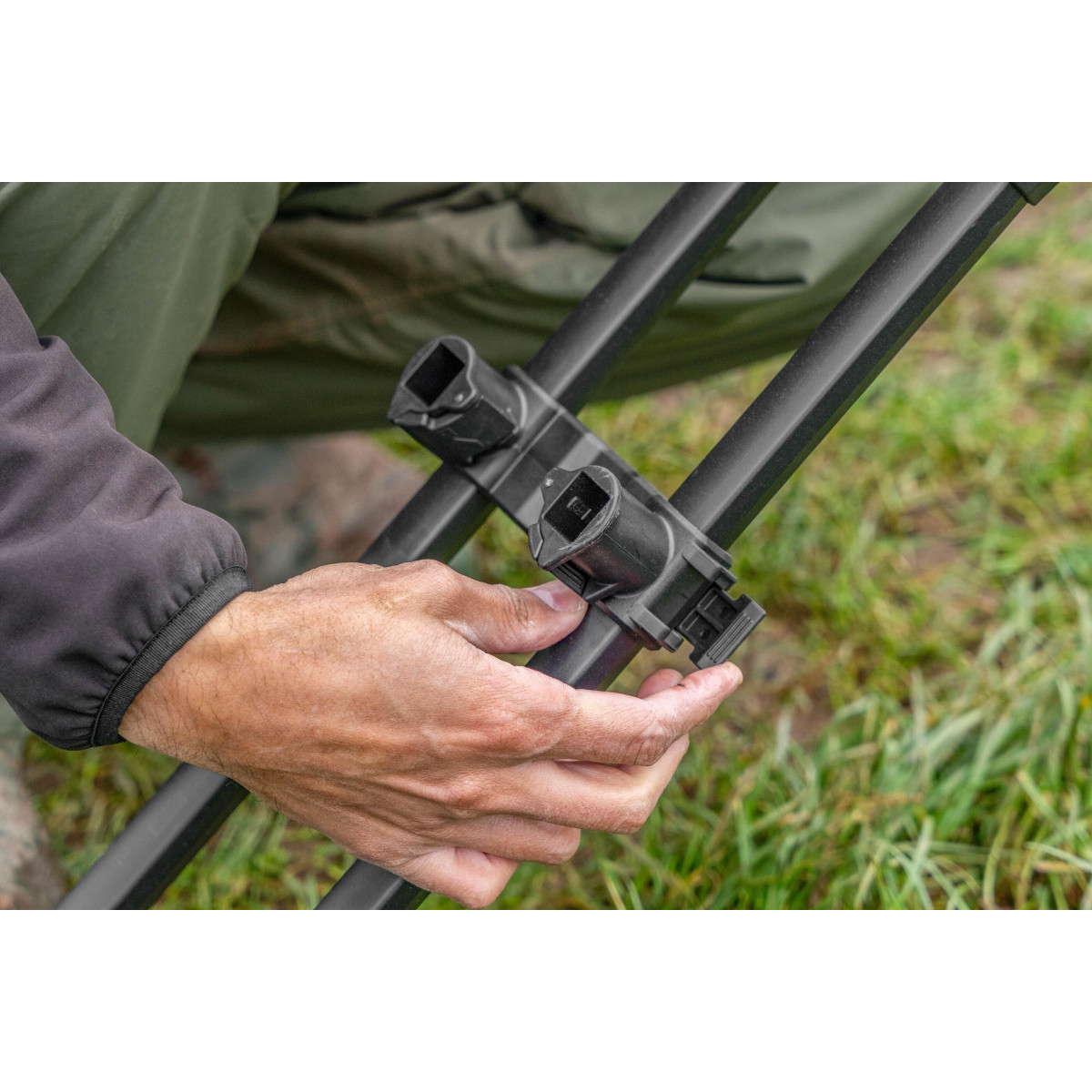 K0360094 Tripod Korum Deluxe River Tripod 3 Rod Wide