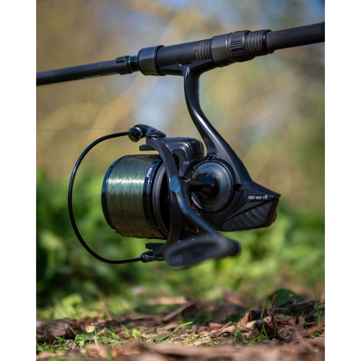 CRL097 Kołowrotek Fox EOS FD 14K