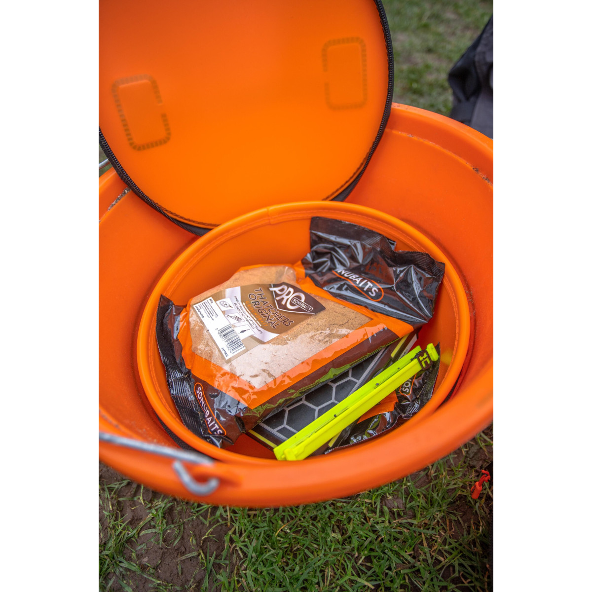 S0950015 Pojemnik Sonubaits EVA Mixing Bowl Bucket Insert - 5.0L