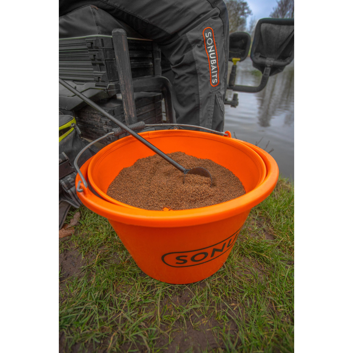 S0950016 Pojemnik Sonubaits EVA Mixing Bowl Bucket Insert - 10L