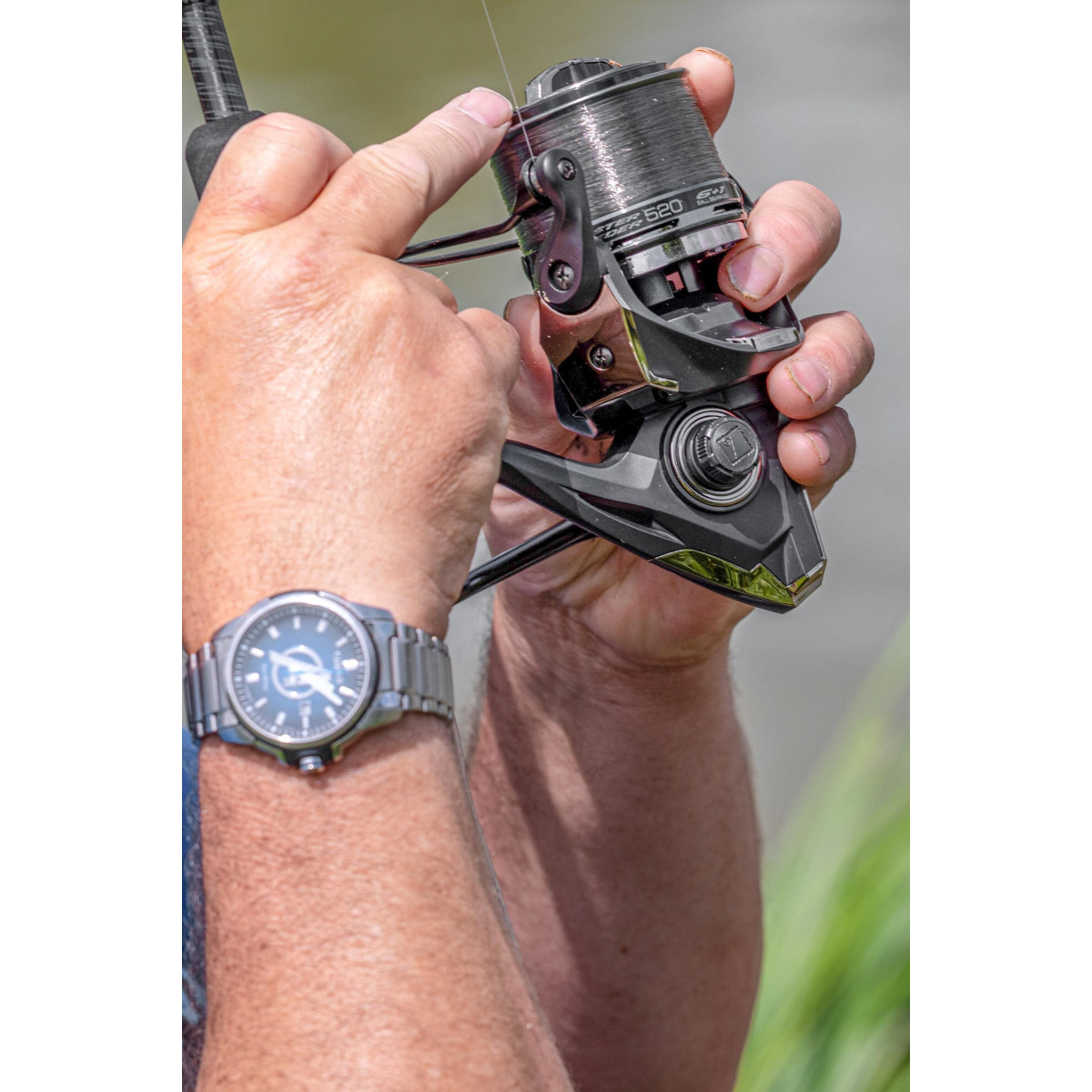 Kołowrotek Preston Monster Feeder