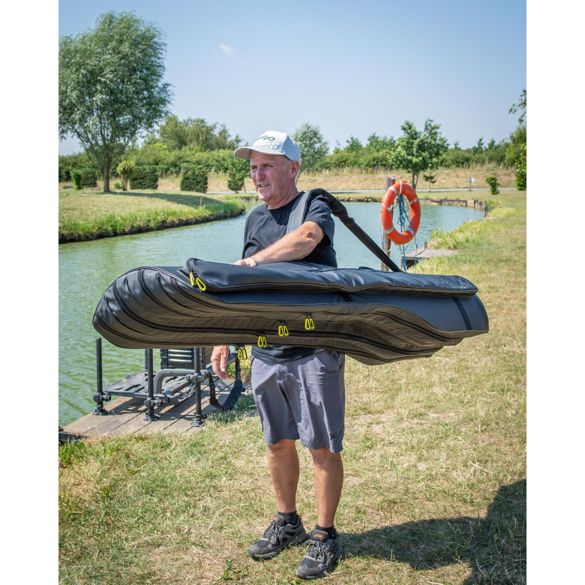 GLU197 Pokrowiec Matrix Horizon Pro 4 Rod Holdall / 195cm