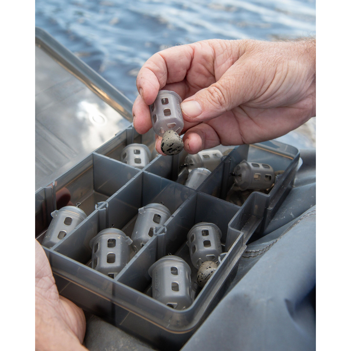 Koszyk zanętowy Matrix Maggot Feeder