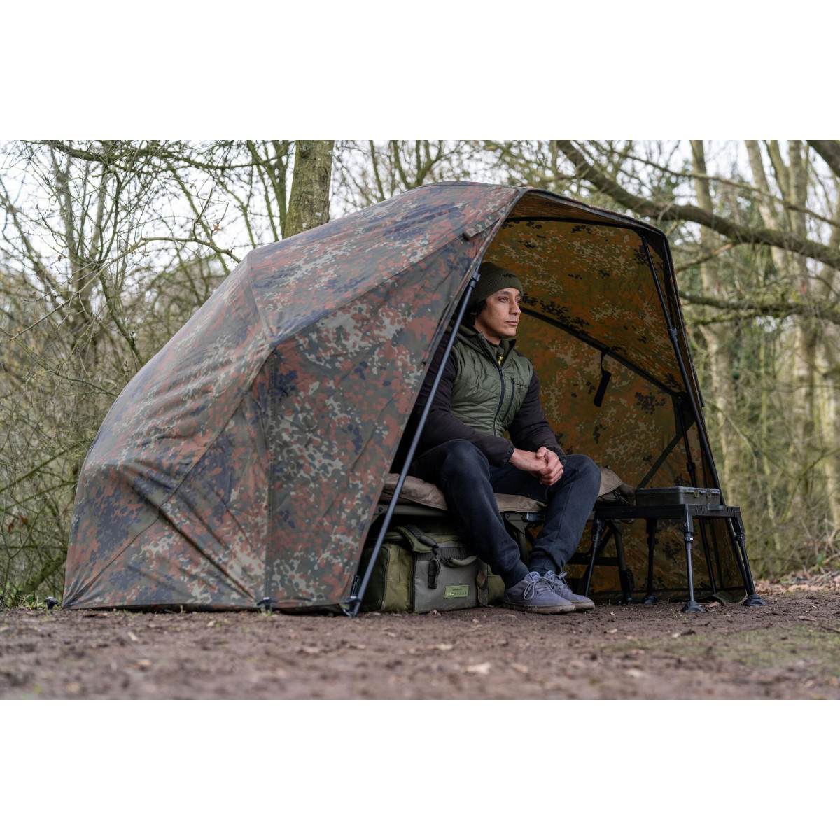 K0370015 Parasol Korum Supa Lite Overnight Brolly Shelter 60"