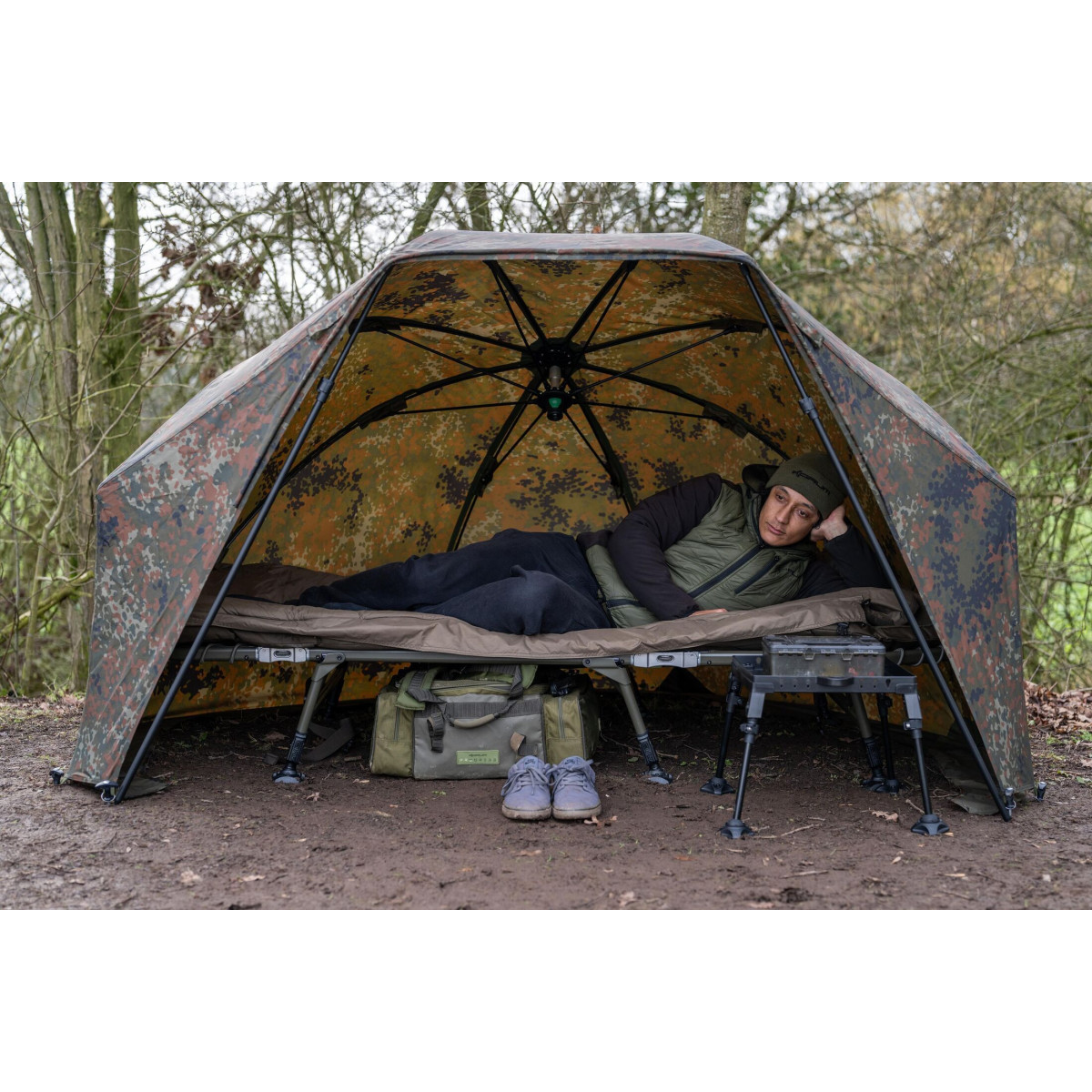 K0370015 Parasol Korum Supa Lite Overnight Brolly Shelter 60"