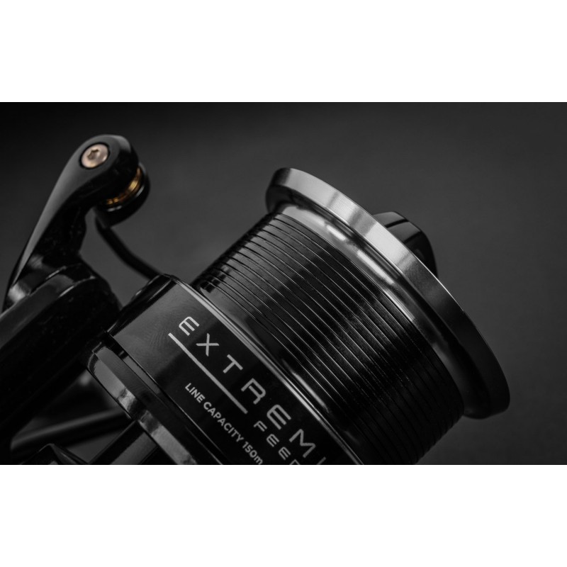 Kołowrotek Preston Extremity Feeder 520