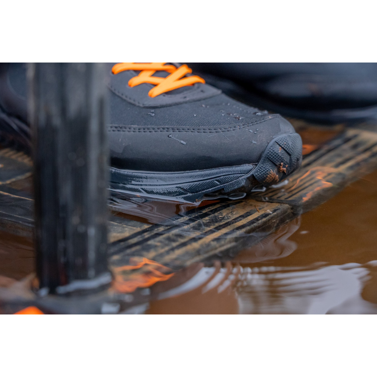 Buty Guru Waterproof Trainer