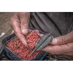 Koszyk zanętowy na robaki Korum Grub Feeder -WERSJA 2019