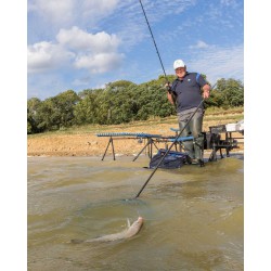 Koszyk zanętowy Preston Absolute Window Feeder Solid