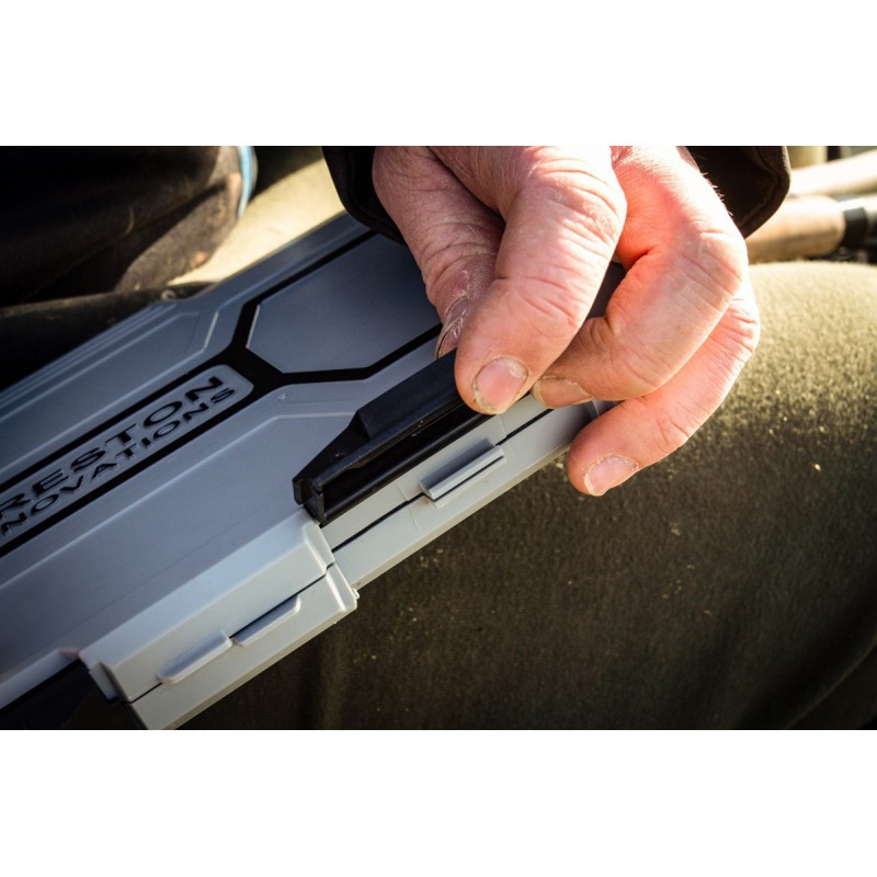 Portfel na przypony Preston Absolute All-Round Hooklenght Box