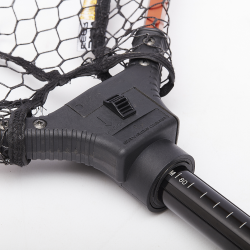 71108 Podbierak Savage Gear Twist & Fold Net - L 70x60x60cm