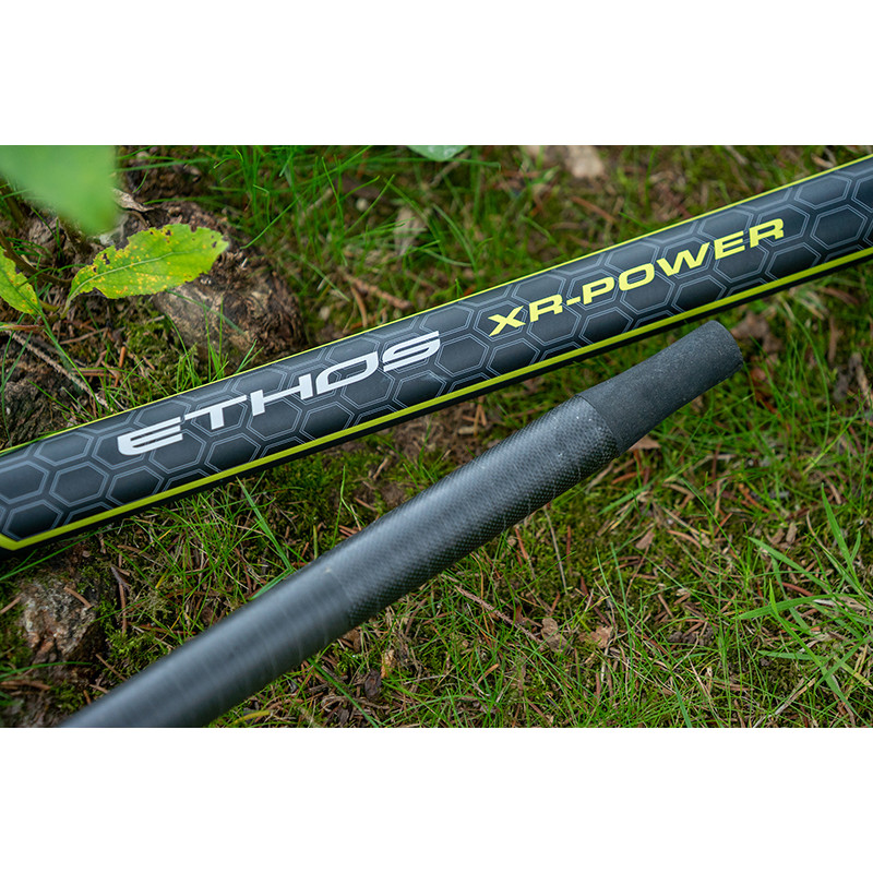 GLN071 Sztyca Matrix Ethos XR-Power Landing Net Handle 4.5m