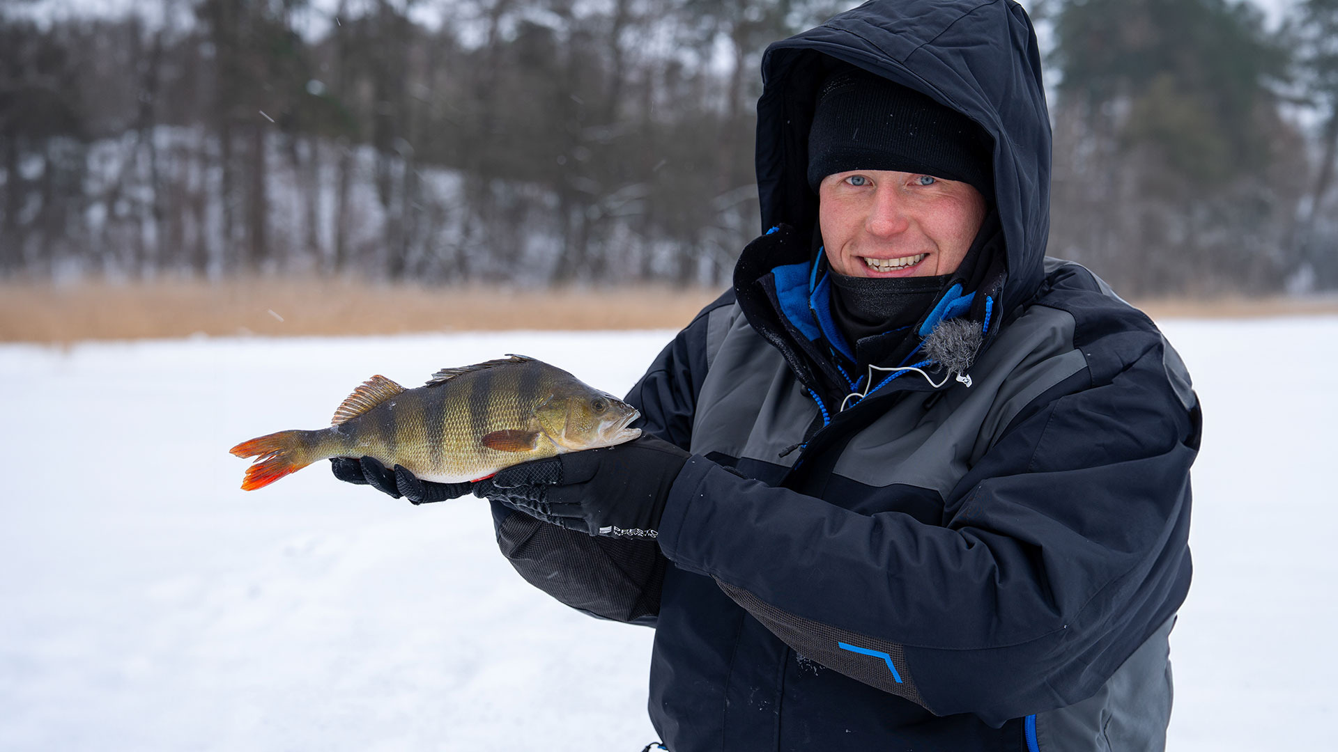 Podlodowa sesja wędkarska #4
